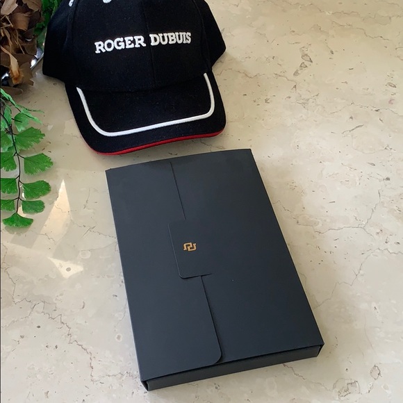 Roger Dubuis Hardcover notebook - Picture 4 of 5
